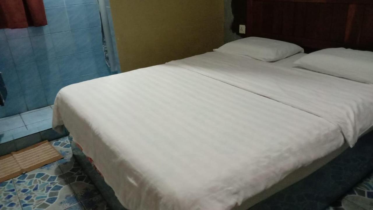 Tabin Lodge Budget Stay Lahad Datu Extérieur photo